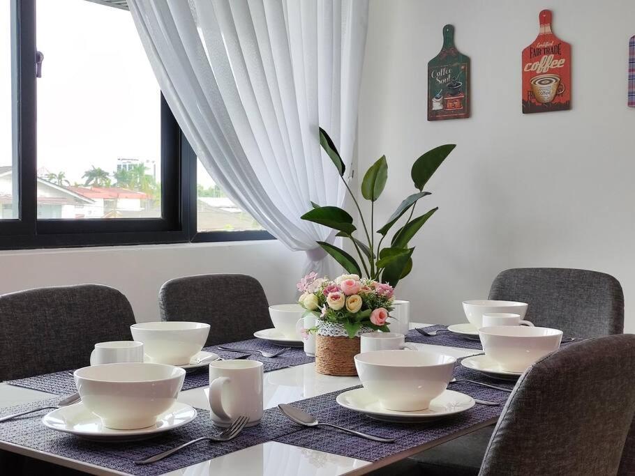 Kafaz-1st Flr, Kpg Patingan 3bedroom 3 Bathroom